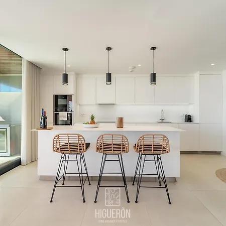 Higueronrentals Six Senses Torremuelle